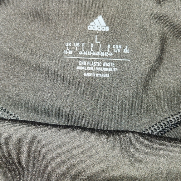 ADIDAS Women’s Sports Club in Black, size L - Picture 8 of 11